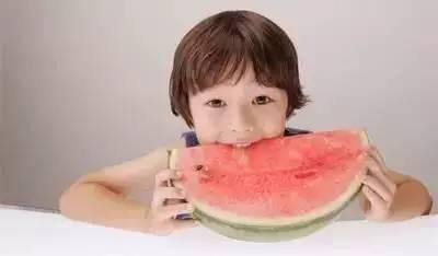 娱乐吃瓜酱假装心脏病,揭秘背后惊人真相！